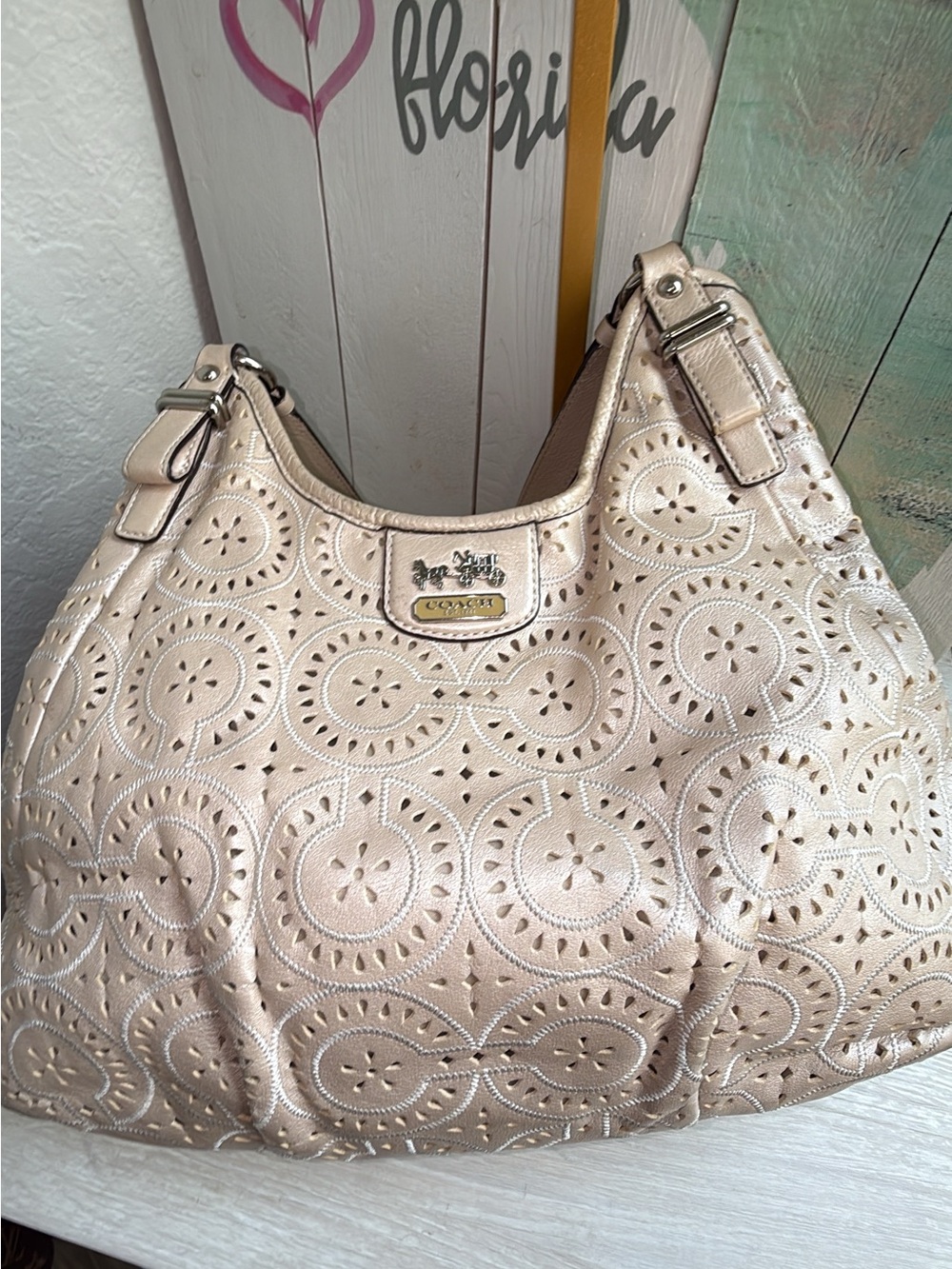 Vintage 2012 COACH Madison laser cut perforated Maggie tote shoulder bag - Picture 14 of 15
